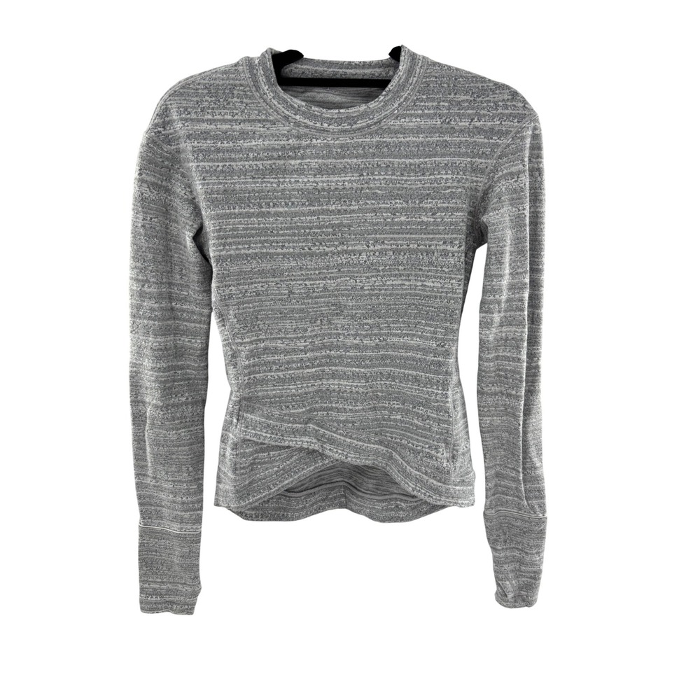 Lululemon Size 2 Heathered Grey Long Sleeve Athletic Top Cropped Fit